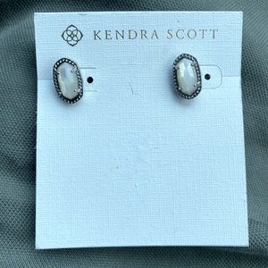 Kendra Scott Emery Earrings Ivory
